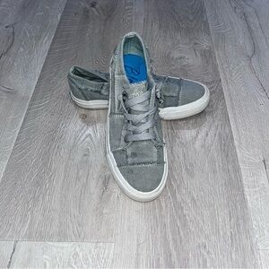 Blowfish Light Gray Canvas Sneakers